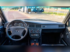 Mercedes-Benz 190-serie - 1.8 E Basic