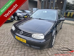 Volkswagen Golf - 1.6-16V Comfortline