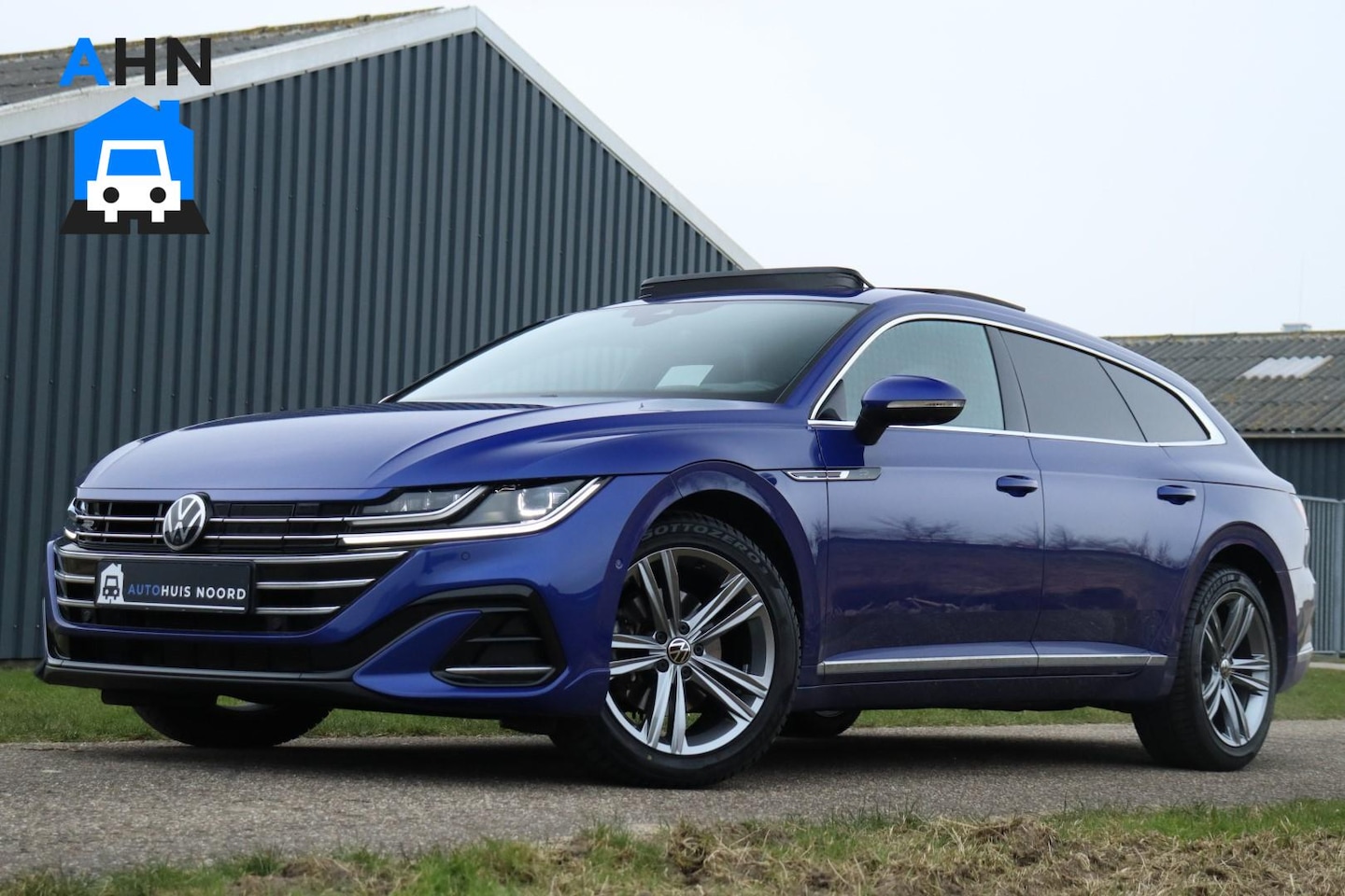 Volkswagen Arteon Shooting Brake - eHybrid R-Line / 218 PK / DSG / VOL OPTIES / Virtual Cockpit / Pano / 360 Camera / Cruise - AutoWereld.nl