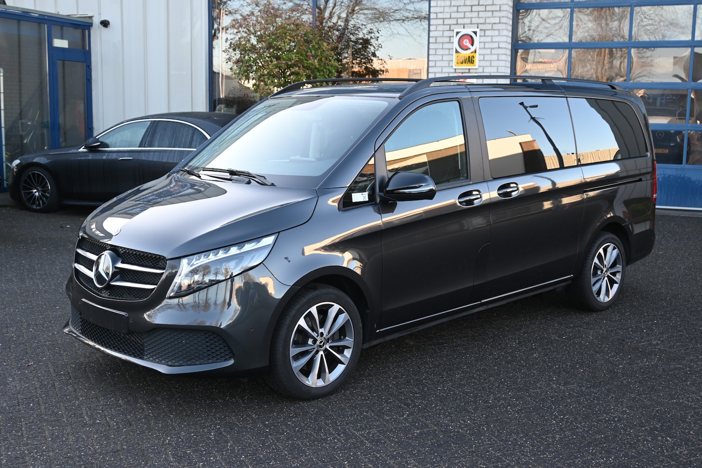 Mercedes-Benz V-klasse - 300d Lang Edition Incl BTW en BPM 7 zitplaatsen - AutoWereld.nl