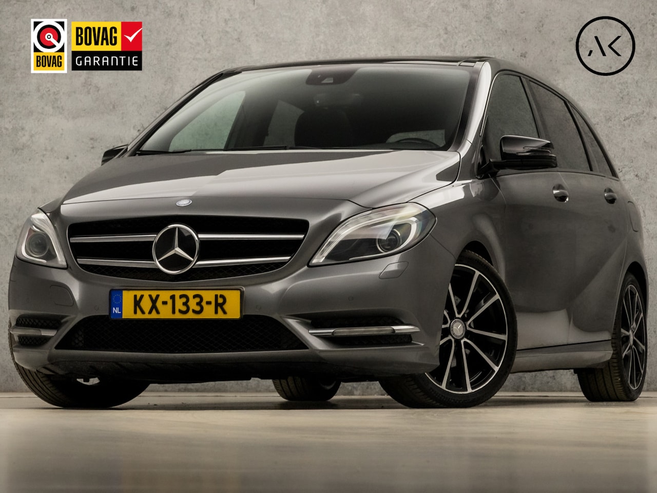 Mercedes-Benz B-klasse - 200 AMG Sport 157Pk (PANORAMADAK, GROOT NAVI, CAMERA, STOELVERWARMING, LEDER, SPORTSTOELEN - AutoWereld.nl