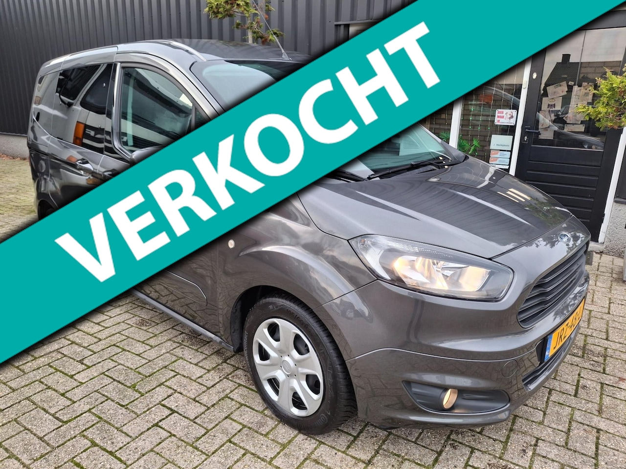 Ford Tourneo Courier - 1.0 Titanium 1.0 Titanium - AutoWereld.nl