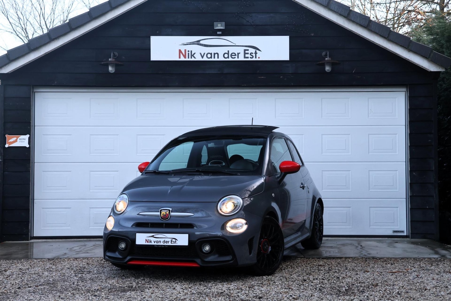 Abarth 595 - 1.4 T-Jet Abarth Turismo 70th Anniversary-Beats-Pano-Clima - AutoWereld.nl