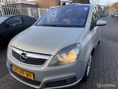 Opel Zafira - 2.2 Executive