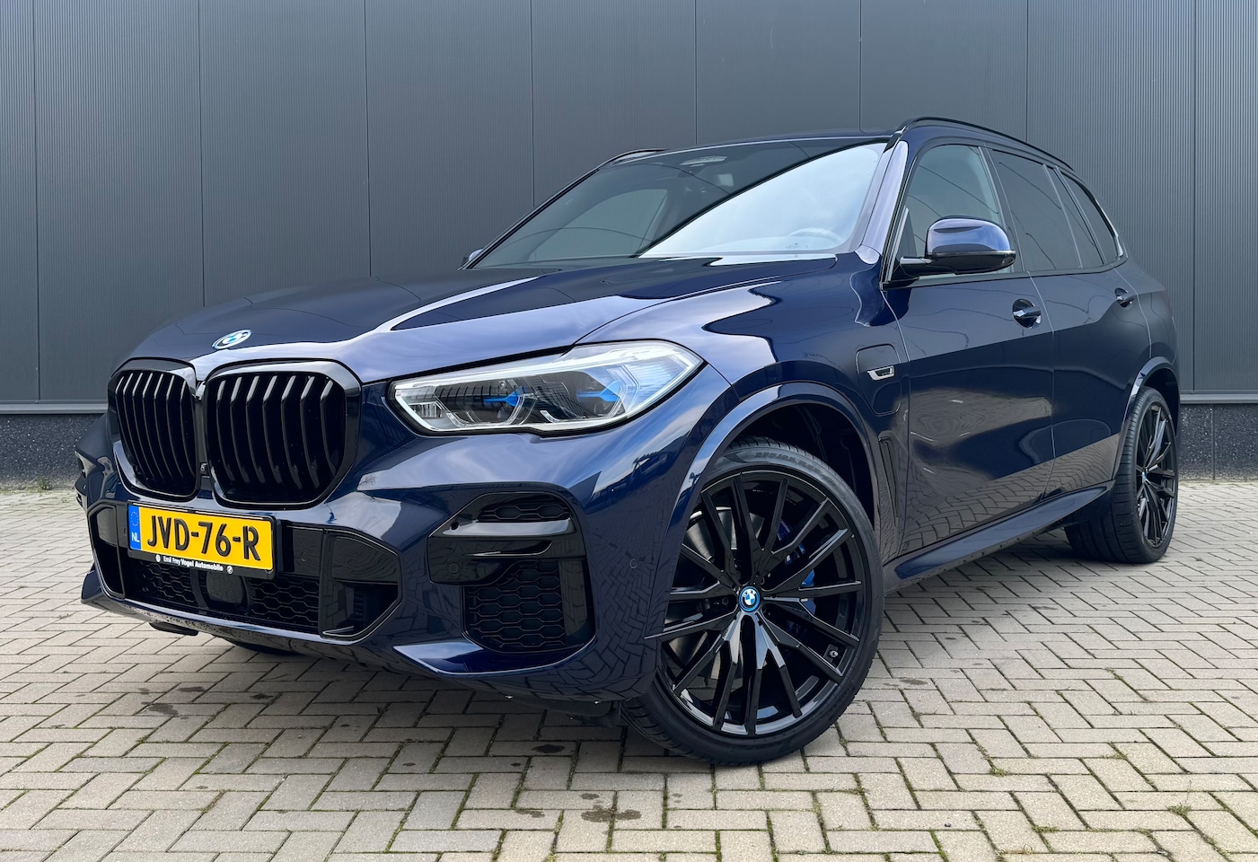 BMW X5 - 45e xDrive High Executive M-Sport-2jrGarantie-Pano-Trekhaak-Massage - AutoWereld.nl