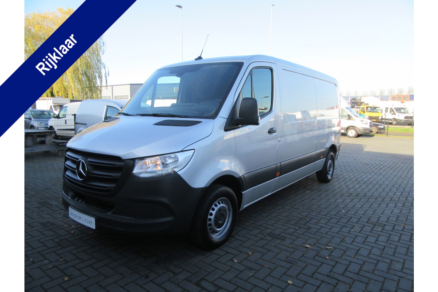 Mercedes-Benz Sprinter - 214 2.2 CDI L2H1 214 2.2 CDI 143 PK L2H1, Airco, Trekhaak - AutoWereld.nl