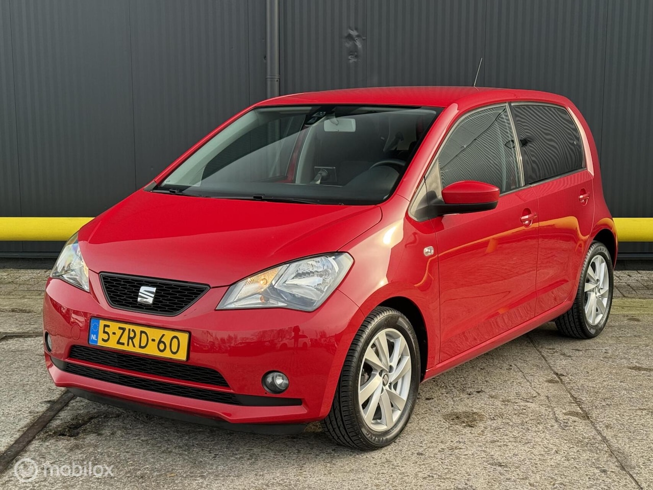 SEAT Mii - 1.0 Sport Dynamic | NAVI | Stoelverwarming | - AutoWereld.nl