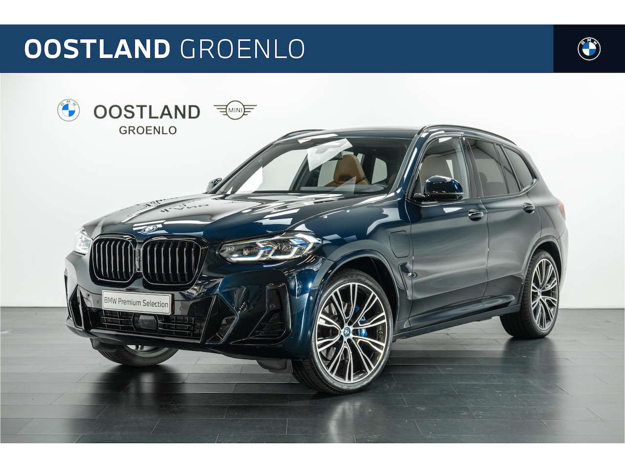 BMW X3 - xDrive30e M Sport Automaat / Panoramadak / Trekhaak / Laserlight / M sportstoelen / Comfor - AutoWereld.nl