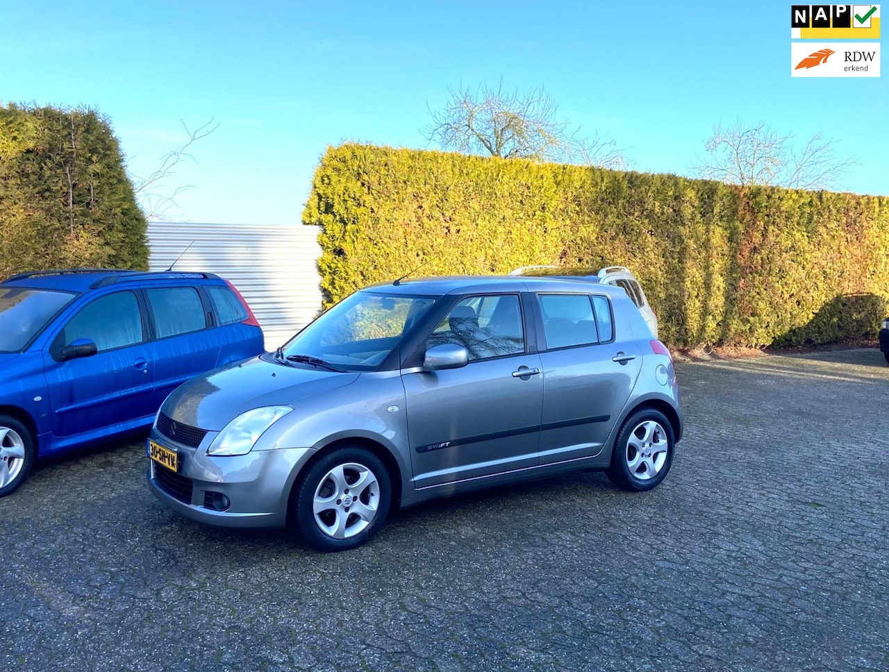 Suzuki Swift - 1.5 AUTOMAAT 5 DEURS AIRCO PERFECT RIJDEND - AutoWereld.nl