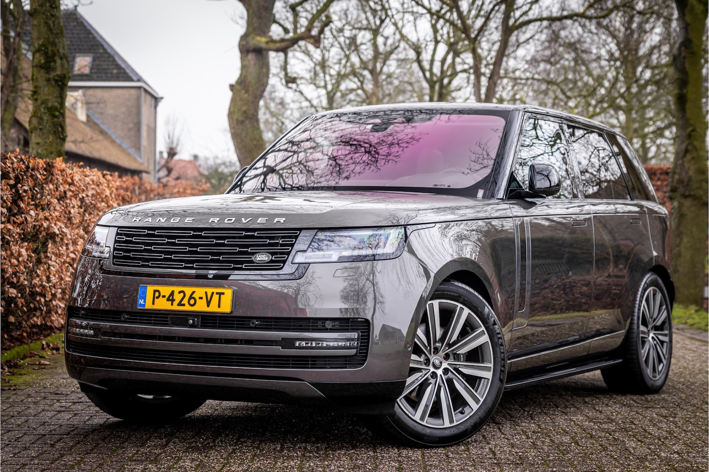 Land Rover Range Rover - 3.0 P400 First Edition Full Entertainment Screen Massage Koelbox Signature Meridian - AutoWereld.nl