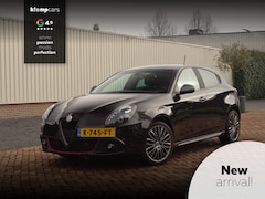 Alfa Romeo Giulietta - 1.4 Turbo MultiAir 150PK Sport | Carbon | Dealeronderh. | Nwe Distr. | Topstaat