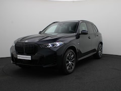BMW X5 - xDrive40d M Sportpakket | Trekhaak | Harman Kardon | Comfortstoelen | Panoramadak |