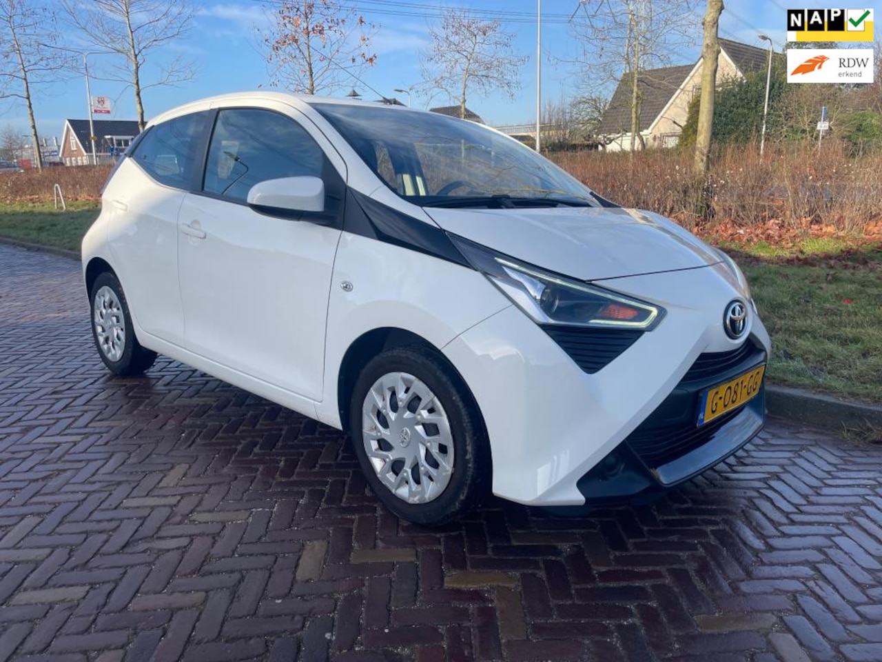 Toyota Aygo - 1.0 VVT-i x-play limited-Airco-1 eigenaar - AutoWereld.nl