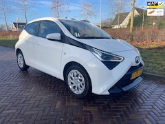 Toyota Aygo - 1.0 VVT-i x-play limited-Airco-1 eigenaar