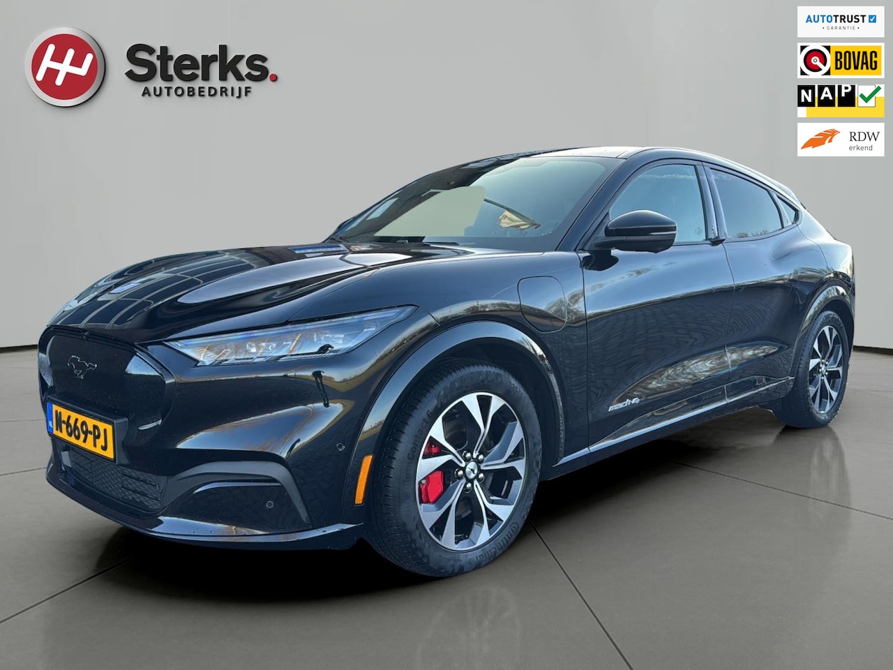 Ford Mustang Mach-E - AWD 75 kWh AWD 92738 KM SOH 93 % ZEER MOOI LEDER 19"LM VELGEN NL AUTO - AutoWereld.nl