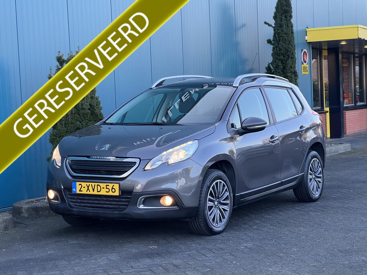 Peugeot 2008 - 1.2 PureTech Active PANO | TREKH | CRUISE | NAV | BLUETOOTH | ECC - AutoWereld.nl