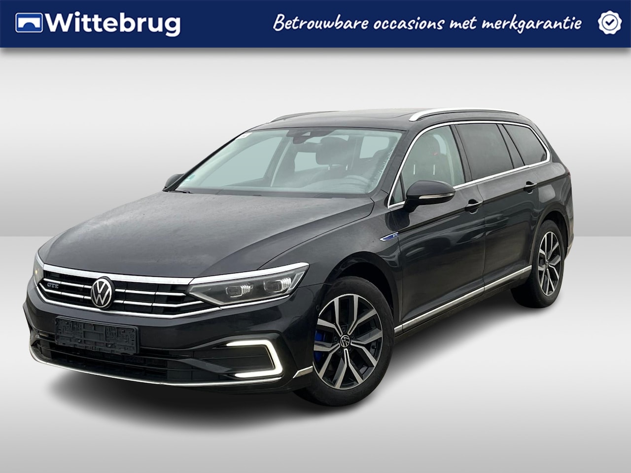 Volkswagen Passat Variant - 1.4 TSI PHEV 218pk GTE DSG Automaat / Panorama dak / LM 17 inch / Leder-Alcantara / LED Ma - AutoWereld.nl