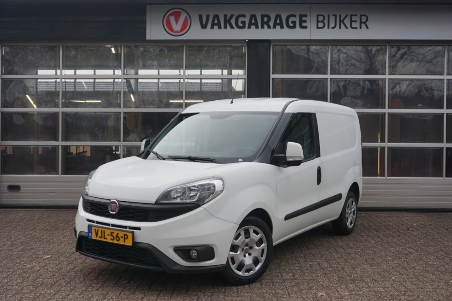 Fiat Doblò Cargo - 1.6 MJ L1H1 Pro Edition 1.6 MJ L1H1 Pro Edition - AutoWereld.nl