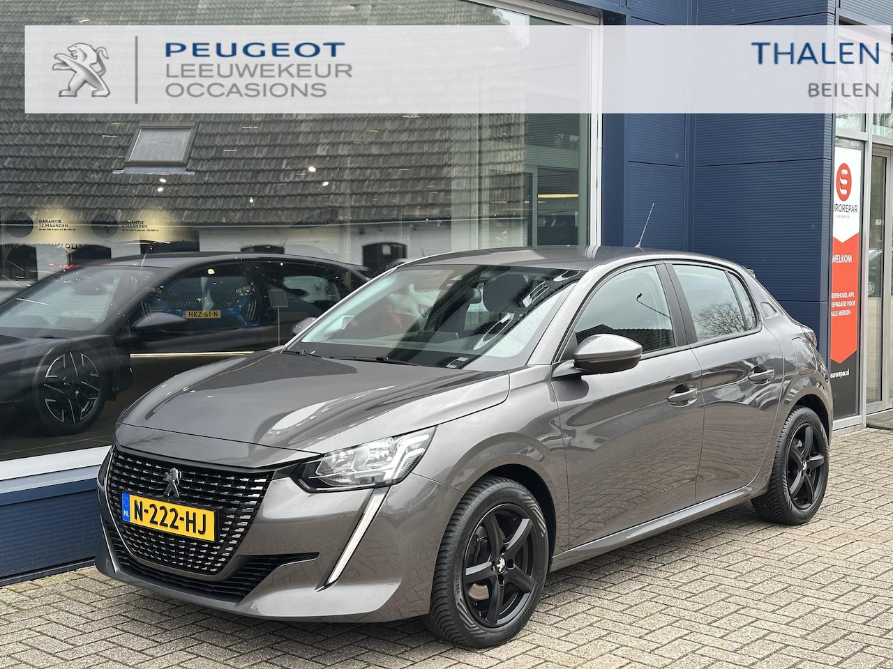 Peugeot 208 - 1.2 Turbo 100PK Active | 6-Bak | Lichtmetaal | All Season Banden | Navigatie via Telefoon - AutoWereld.nl