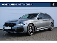 BMW 5-serie Touring - 520e High Executive M Sport Automaat / Panoramadak / Trekhaak / Sportstoelen / Achteruitri