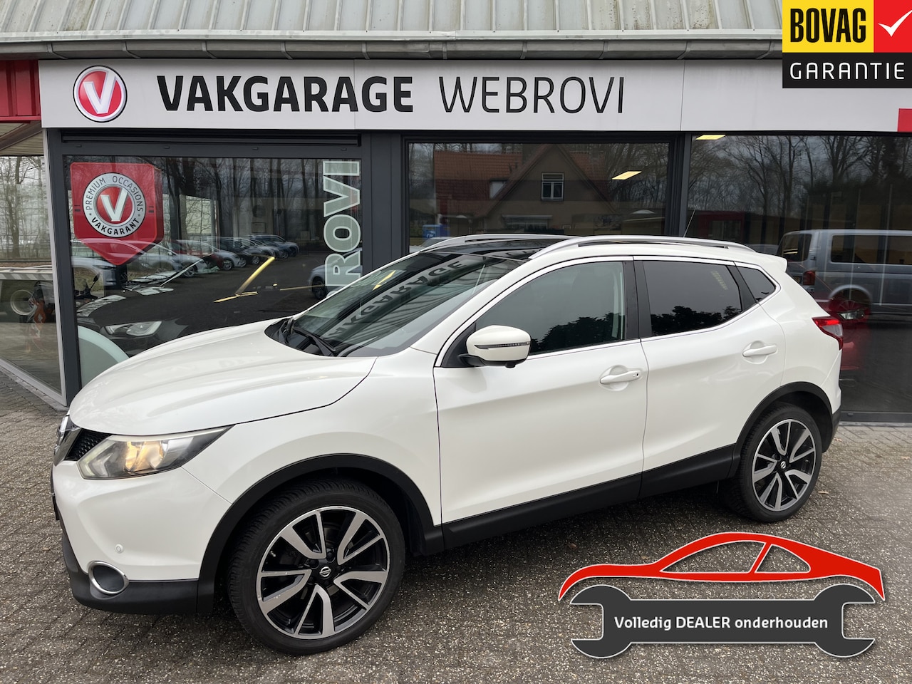 Nissan Qashqai - 1.2 Connect Edition All-Season/Panorama/Pearl White - AutoWereld.nl