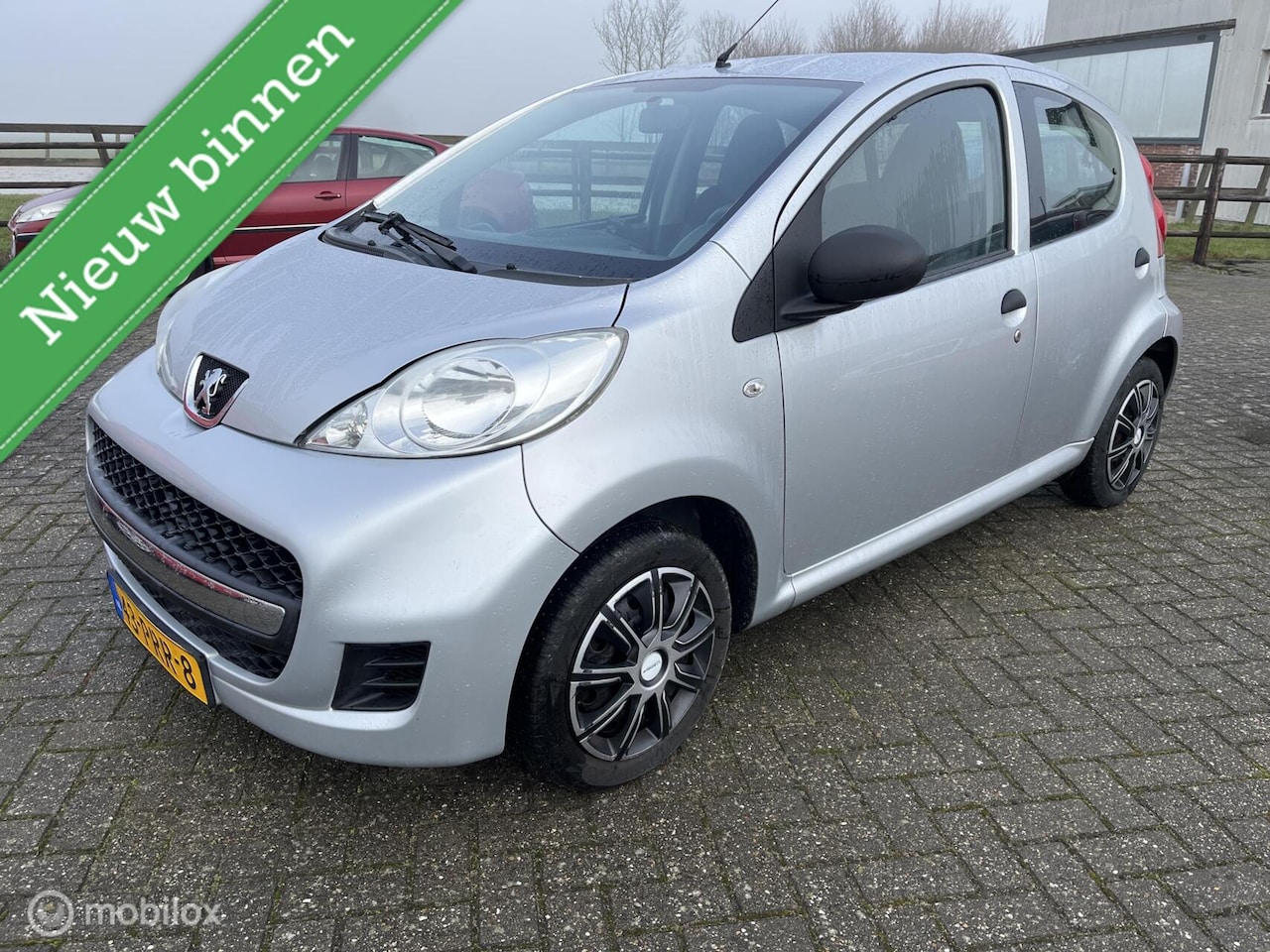 Peugeot 107 - 1.0-12V XR 1.0-12V XR - AutoWereld.nl