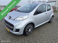 Peugeot 107 - 1.0-12V XR