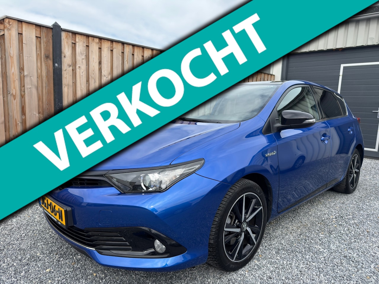 Toyota Auris - 1.8 Hybrid Dynamic Automaat | Cruise | Clima - AutoWereld.nl