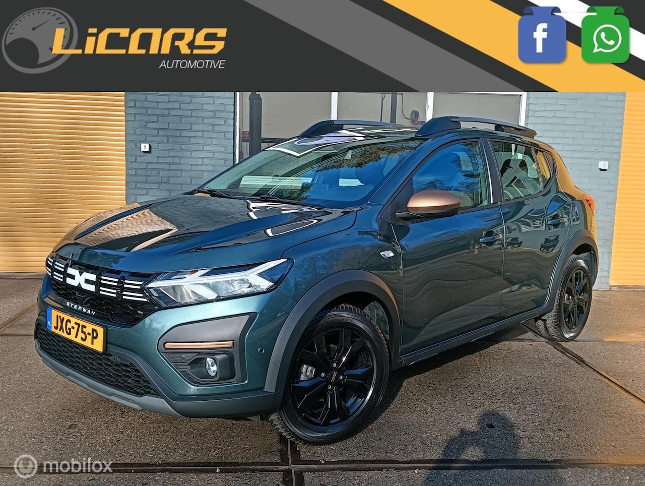 Dacia Sandero Stepway - 1.0 TCe aut. Extreme schuifdak/stoelverw./navi/camera/all season - AutoWereld.nl