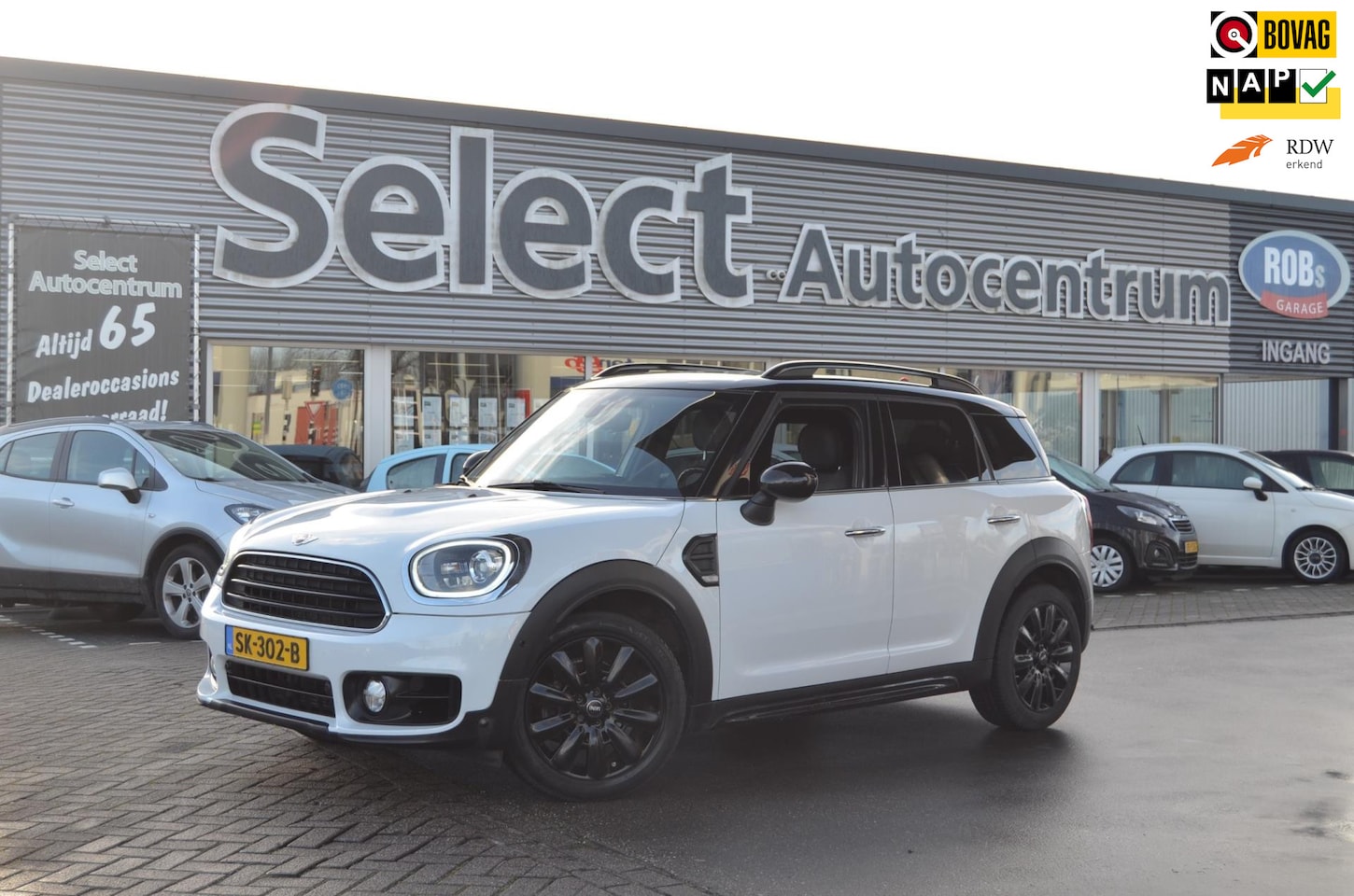 MINI Countryman - Mini 1.5 Cooper Chili|AUTOMAAT|LEER|STOELVERW.|LED|1E EIGNR.| 100%ONDERH.|NAVI|SPORTSTOELE - AutoWereld.nl