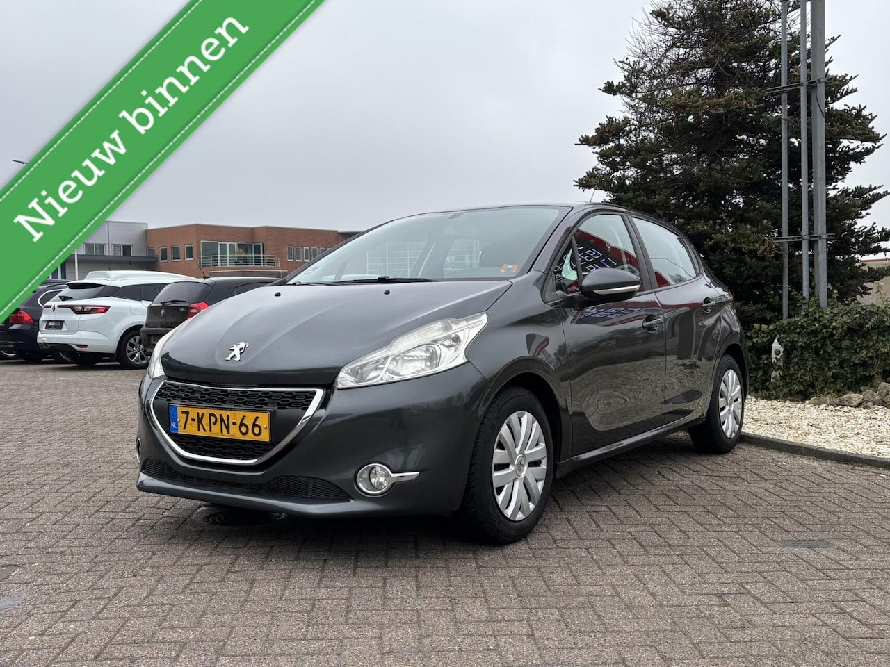 Peugeot 208 - 1.2 Vti Blue Lease 1.2 VTi Blue Lease, Airco, Cruise! - AutoWereld.nl
