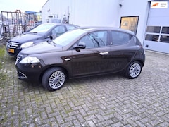 Lancia Y(psilon) - Ypsilon 0.9 TwinAir Silver