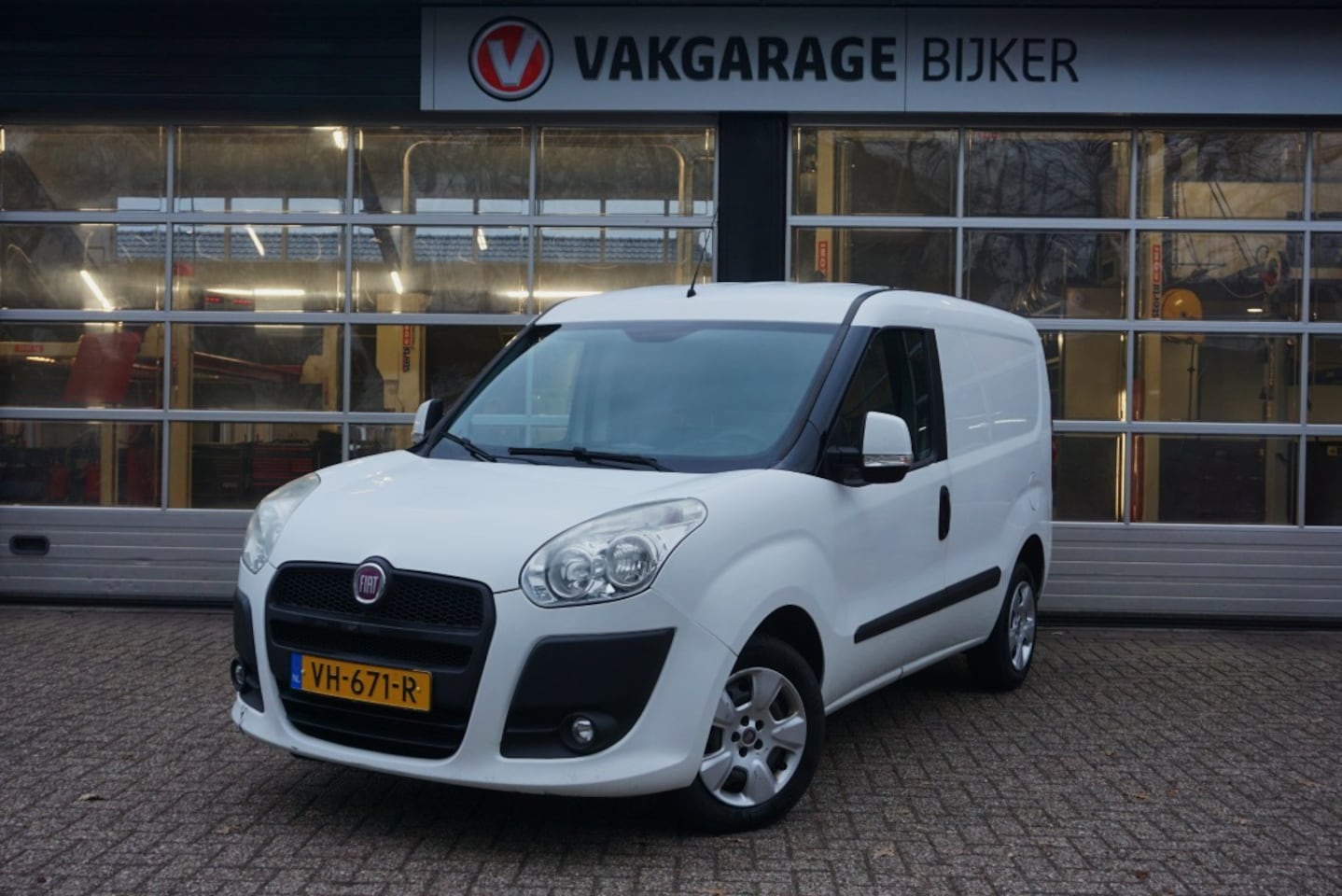 Fiat Doblò Cargo - 1.3 MultiJet SX met nieuwe apk! - AutoWereld.nl