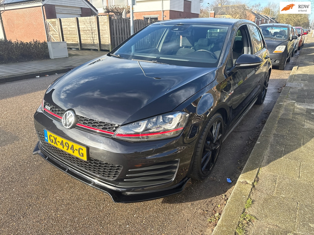 Volkswagen Golf - 2.0 TSI GTI 2.0 TSI GTI - AutoWereld.nl