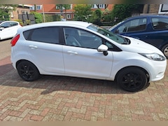 Ford Fiesta - 1.25 Trend Stage 1 getuned van 60 naar 90 pk door Unlimited tuning