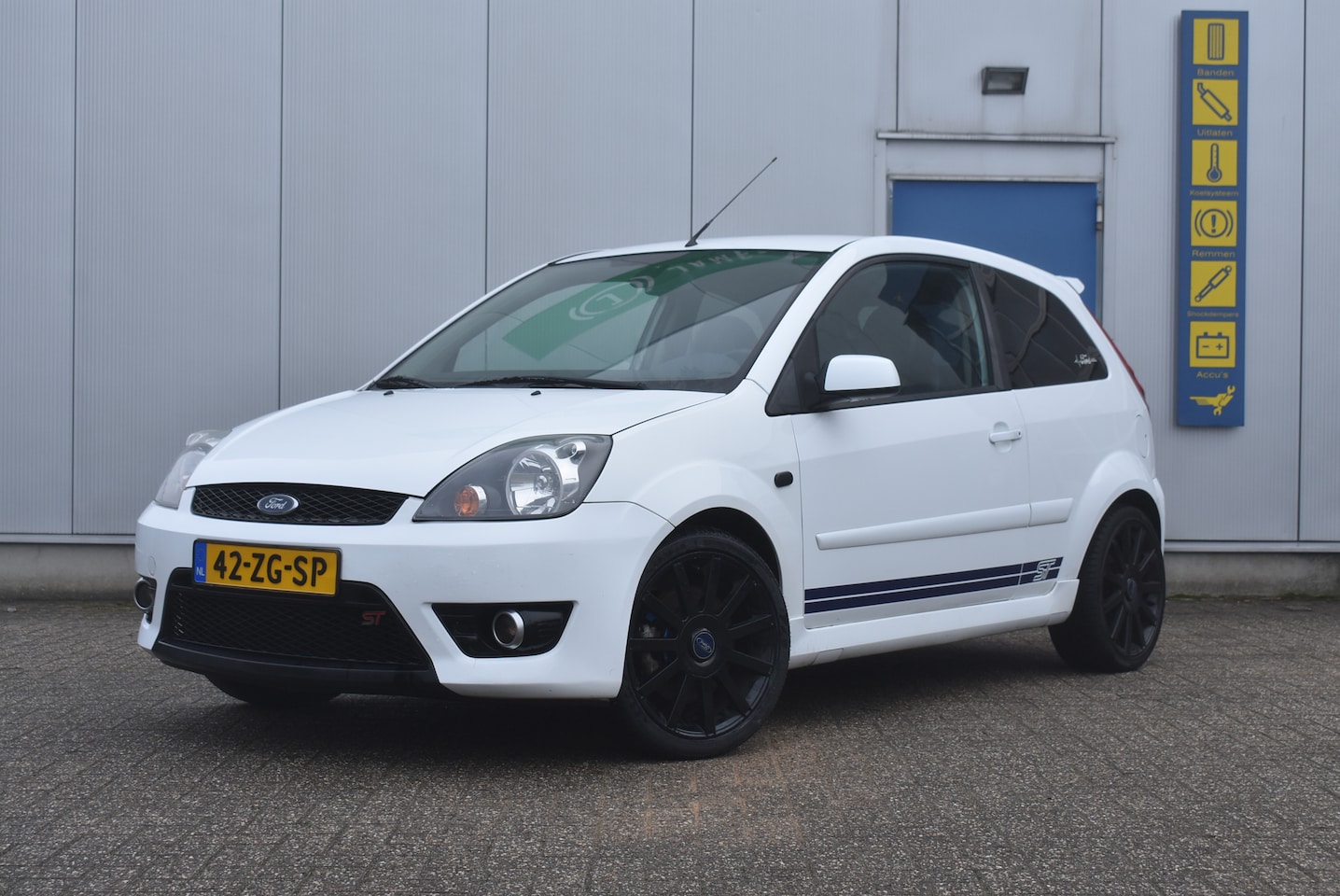 Ford Fiesta - 2.0-16V ST - AutoWereld.nl