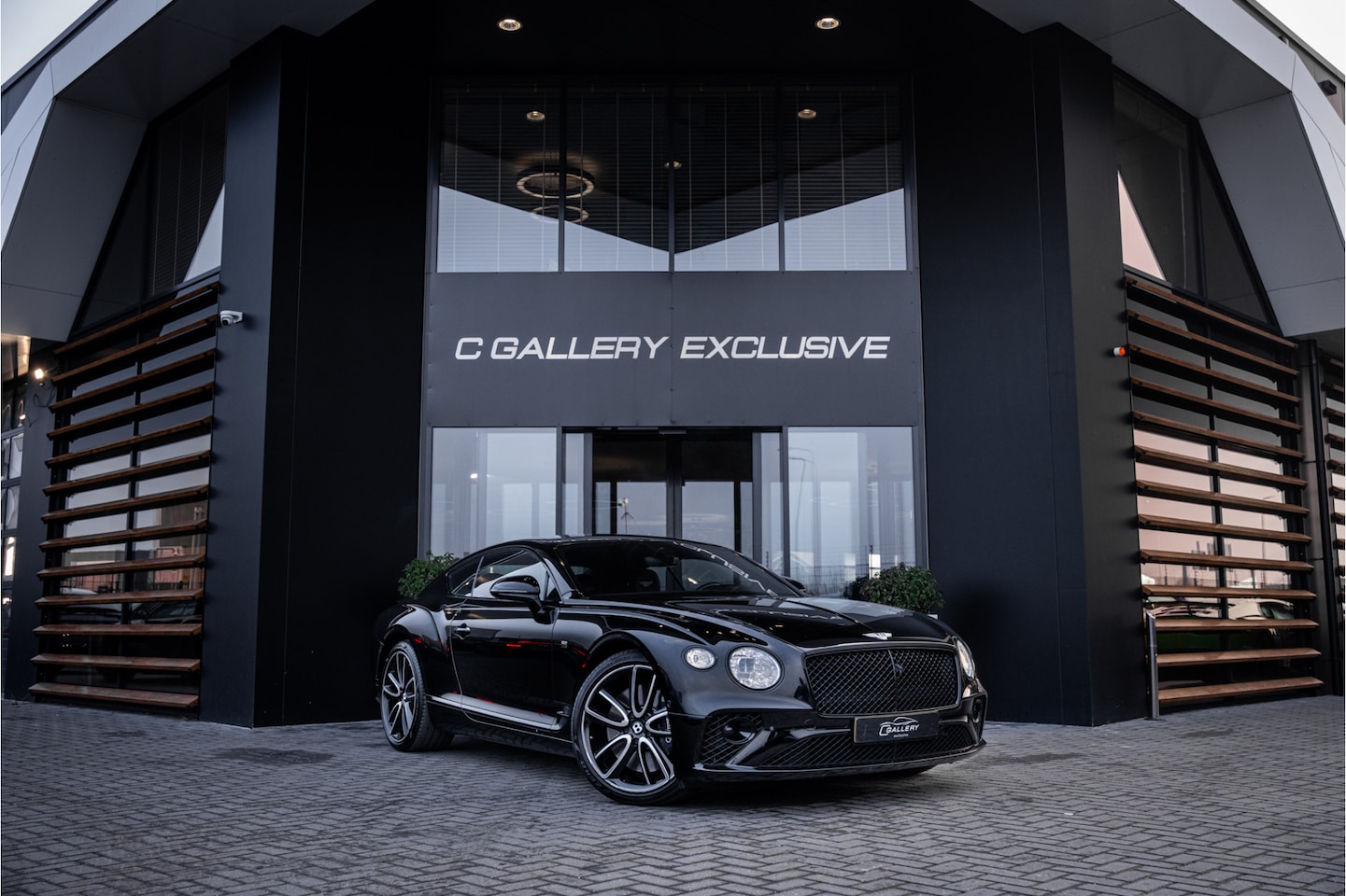 Bentley Continental GT - 6.0 W12 First Edition - Origineel NL | Memory | Massage | HUD | Keyless - AutoWereld.nl