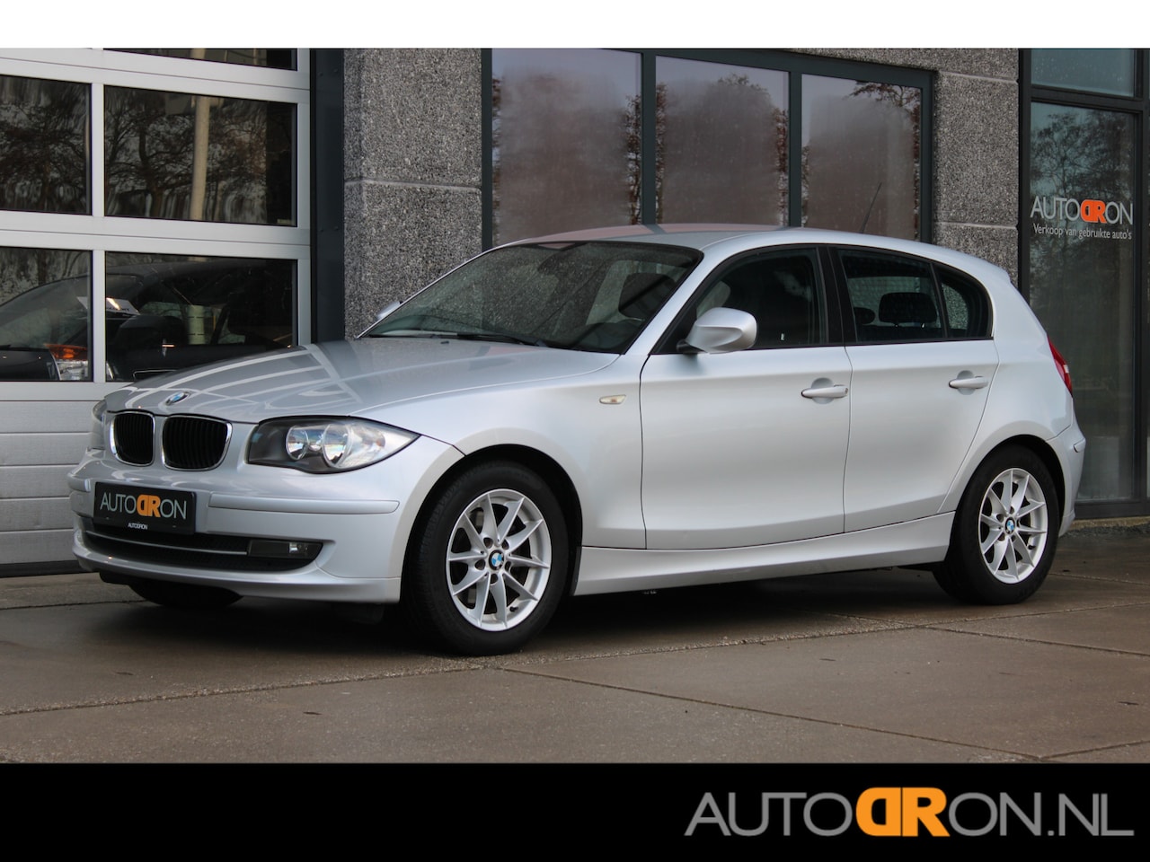 BMW 1-serie - 118i Business Line Climate Control Bluetooth Carkit - AutoWereld.nl
