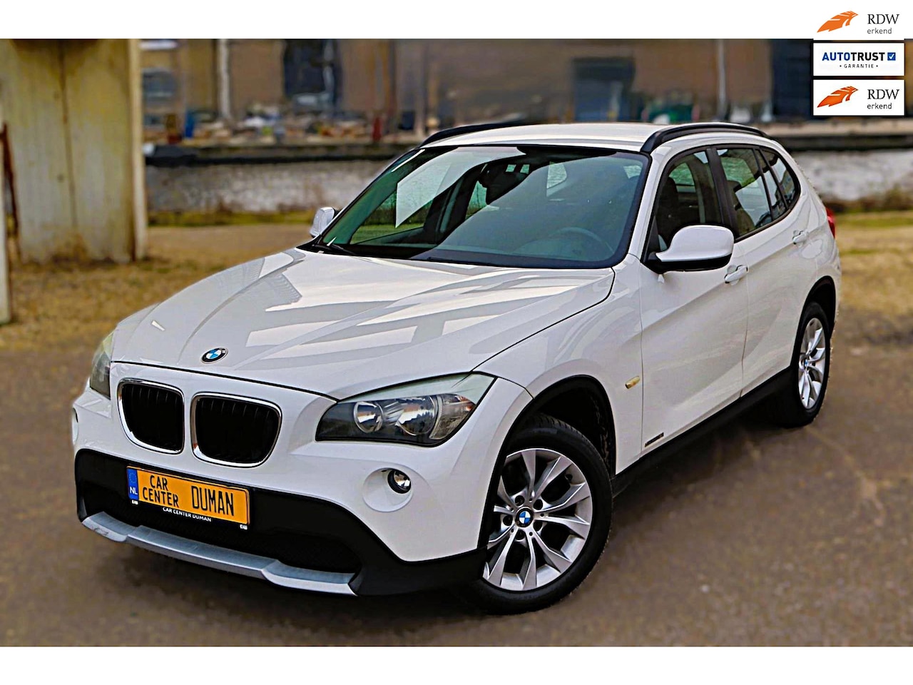 BMW X1 - SDrive18i Executive Clima Cruise Navi NAP 2e Eignr - AutoWereld.nl