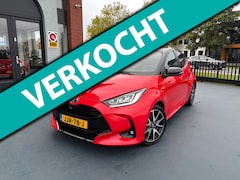 Toyota Yaris - 1.5 Hybrid Launch Edition AUTOMAAT STOELVERWARMING