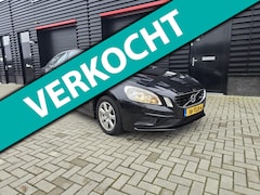 Volvo S60 - 1.6 DRIVe R-Design / AUTOMAAT / NAVI / PDC / ELEC. PAKKET / NAP
