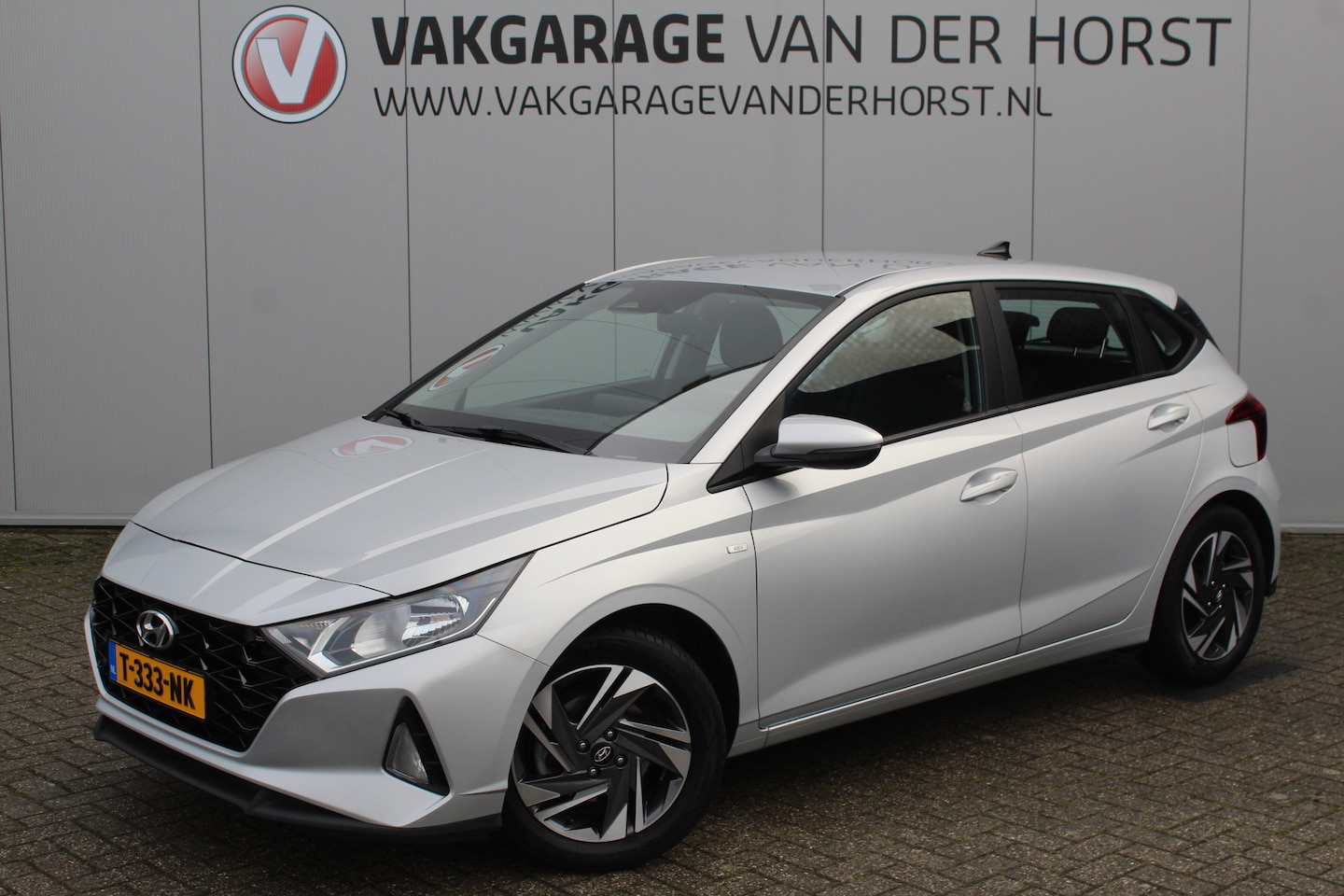 Hyundai i20 - 1.0-100pk T-GDI Comfort. Correct nette en subliem rijdende wagen ! Airco, navigatie, telef - AutoWereld.nl