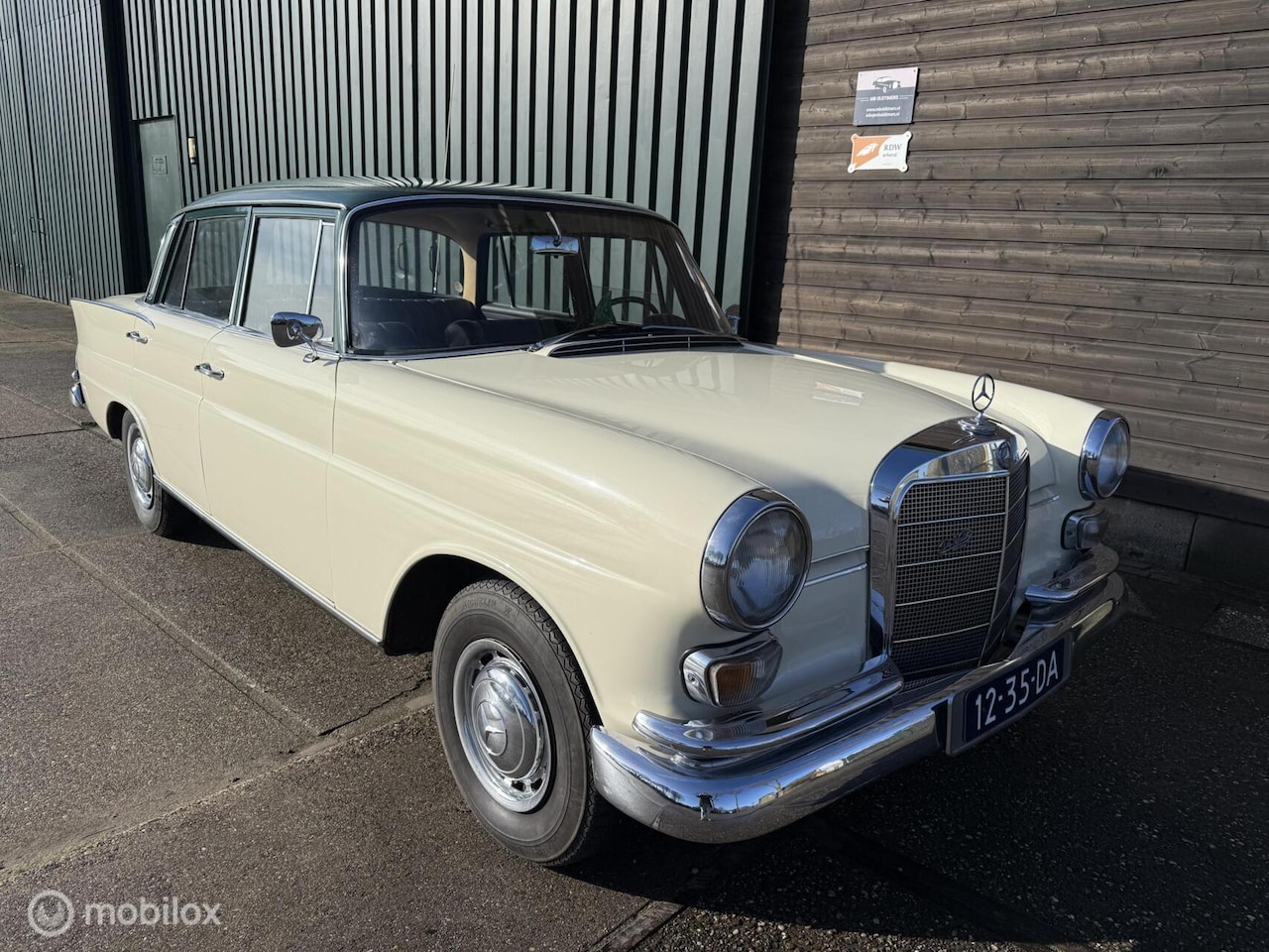 Mercedes-Benz 280 - 200-280 200 D - AutoWereld.nl
