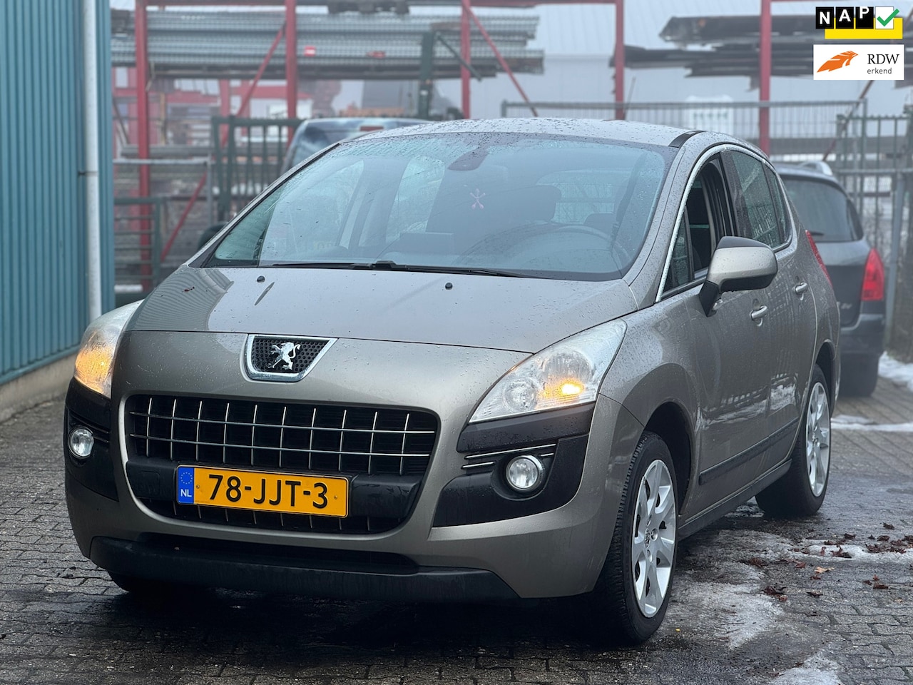 Peugeot 3008 - 1.6 VTi ST Grijs,2009,Clima,Netjes - AutoWereld.nl