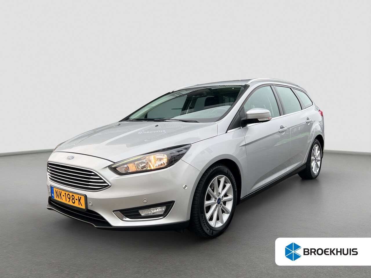 Ford Focus Wagon - 1.5 150pk Titanium Automaat | 1e eigenaar | Voorruitverwarming | Carplay | Climate control - AutoWereld.nl