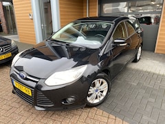 Ford Focus Wagon - 1.0 EcoBoost Titanium | Airco | Cruise | All-season banden