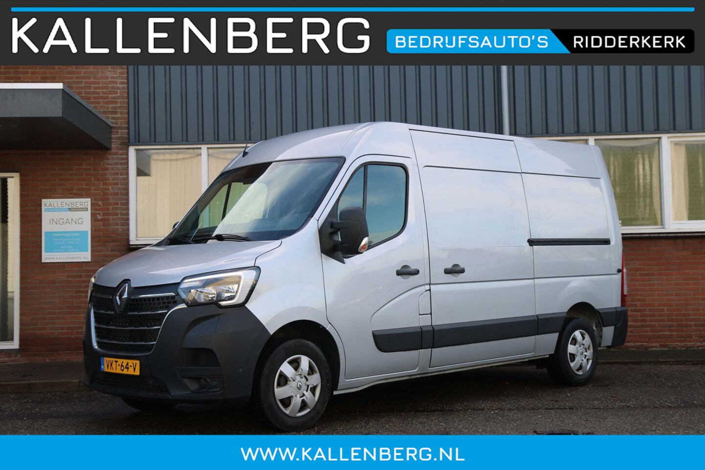 Renault Master - T33 2.3 dCi 135PK L2H2 Work Edition / Trekhaak / Camera / App connect - AutoWereld.nl