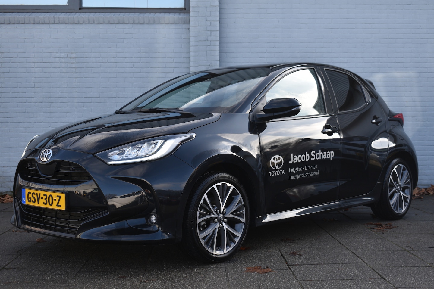 Toyota Yaris - 1.5 Hybrid 130 Executive Automaat 130pk | stuur & stoelverwarming | cruise control | achte - AutoWereld.nl