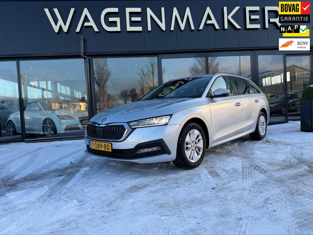 Skoda Octavia Combi - 1.0 e-TSI Business Edi AUT|NAV|DealerOH - AutoWereld.nl