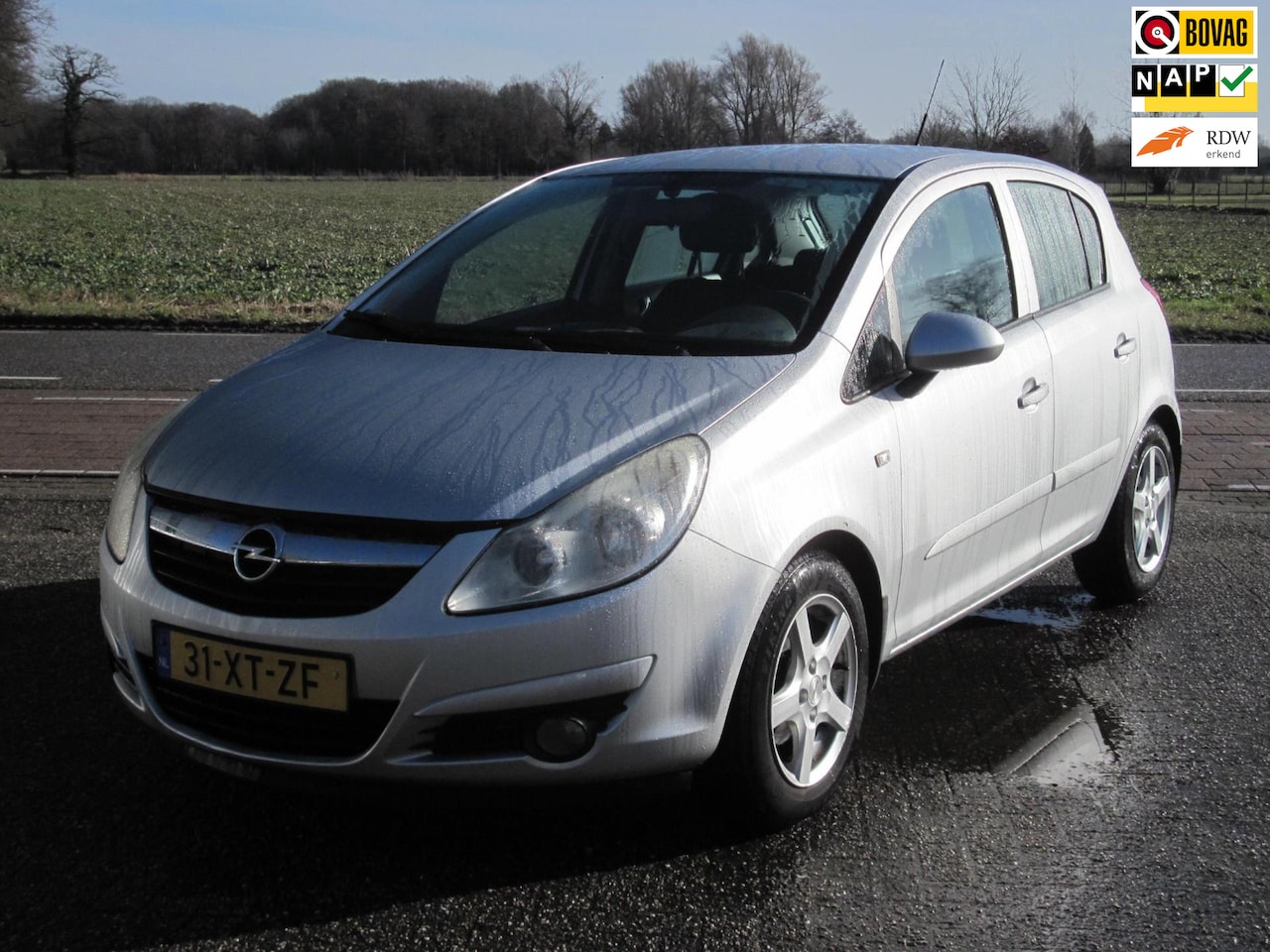 Opel Corsa - 1.4-16V Enjoy+Parkeersensoren - AutoWereld.nl